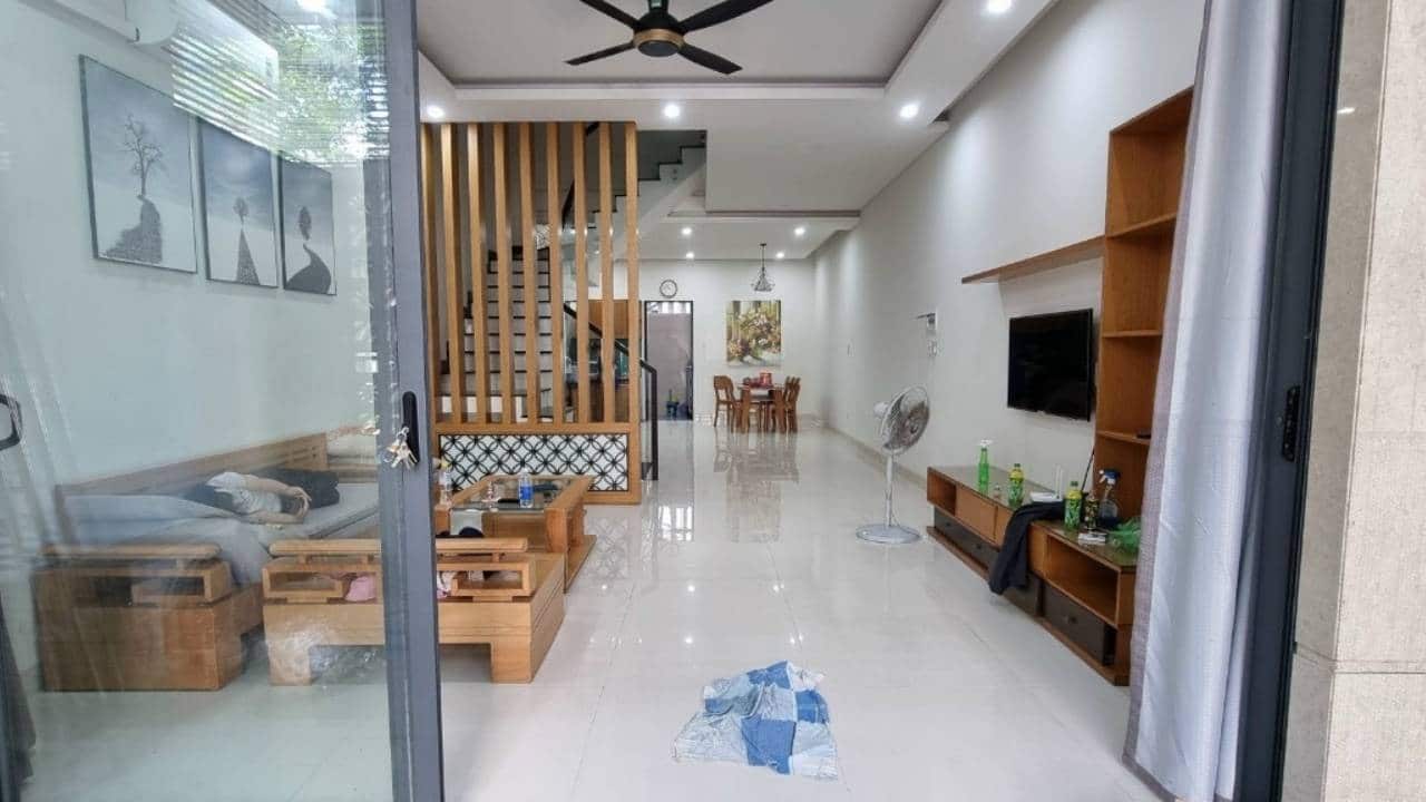 Modern and spacious house for rent in Son Tra, Da Nang H10TR