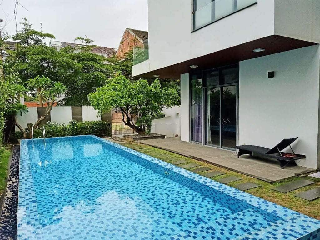 Swimming pool in villa for rent in Ngu Hanh Son