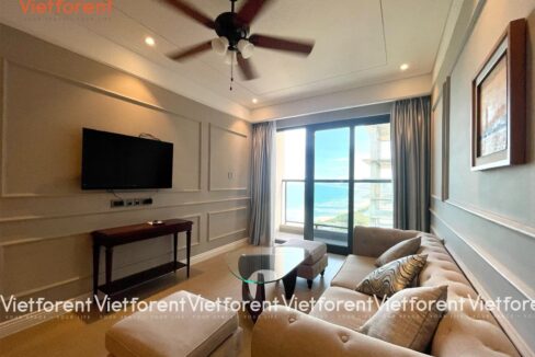 Gorgeous two bedrooms apartment for rent with seaview in Son Tra, Da Nang ALT101