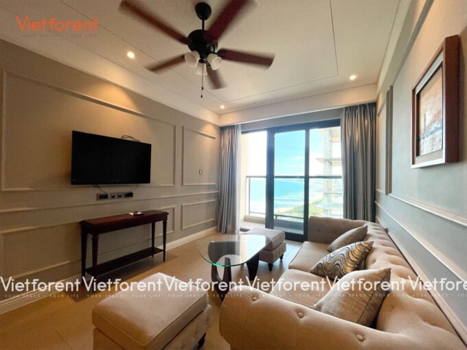 Gorgeous two bedrooms apartment for rent with seaview in Son Tra, Da Nang ALT101